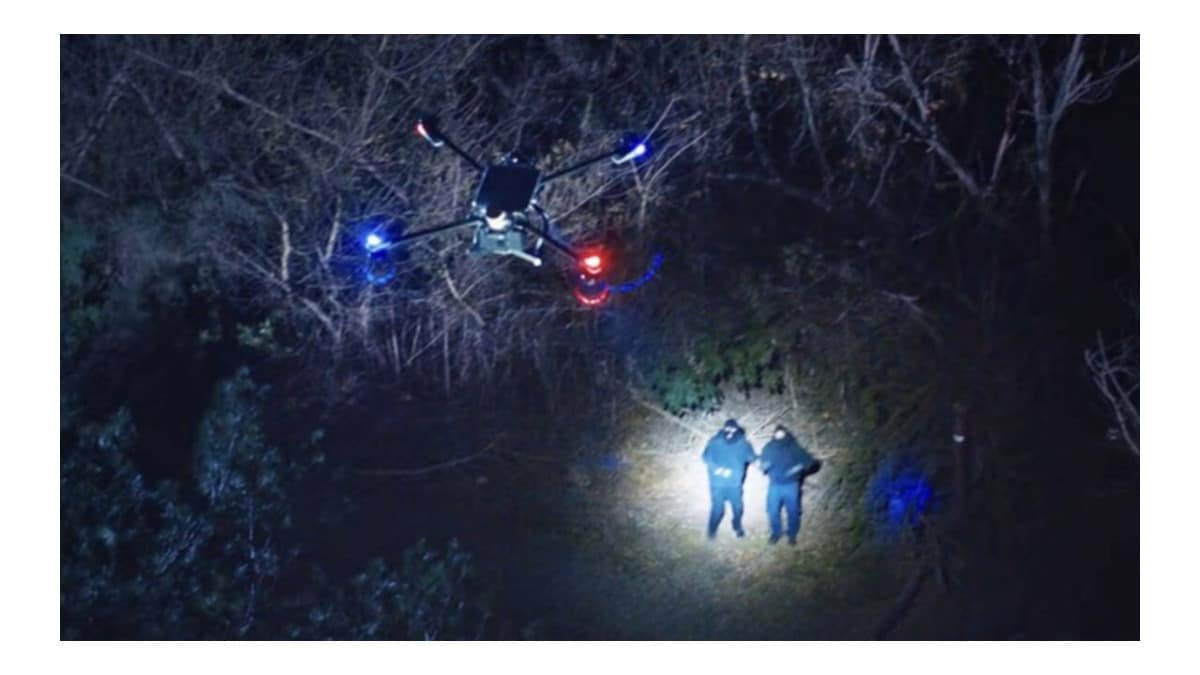 Novo drone policial do BRINC usa Starlink, carrega Narcan e persegue veículos