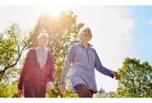 Caminhar mais reduz risco de doenças e morte, mesmo para quem passa horas sentado