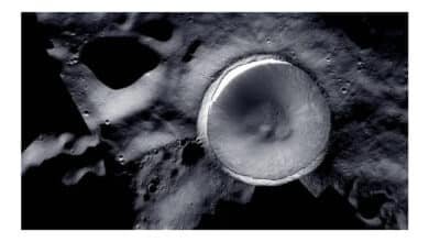 Disputa entre Jeff Bezos e China acelera exploração do Polo Sul lunar