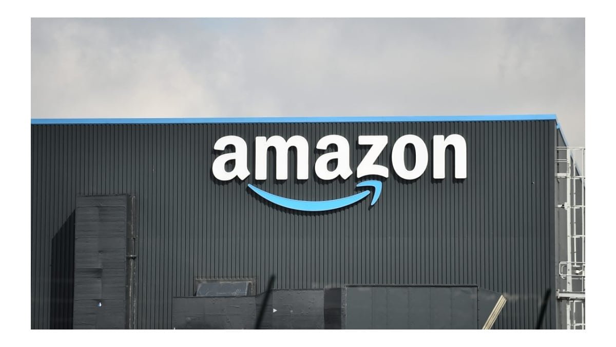 Pressão por uso de IA leva funcionários da Amazon a simular adoção de ferramentas