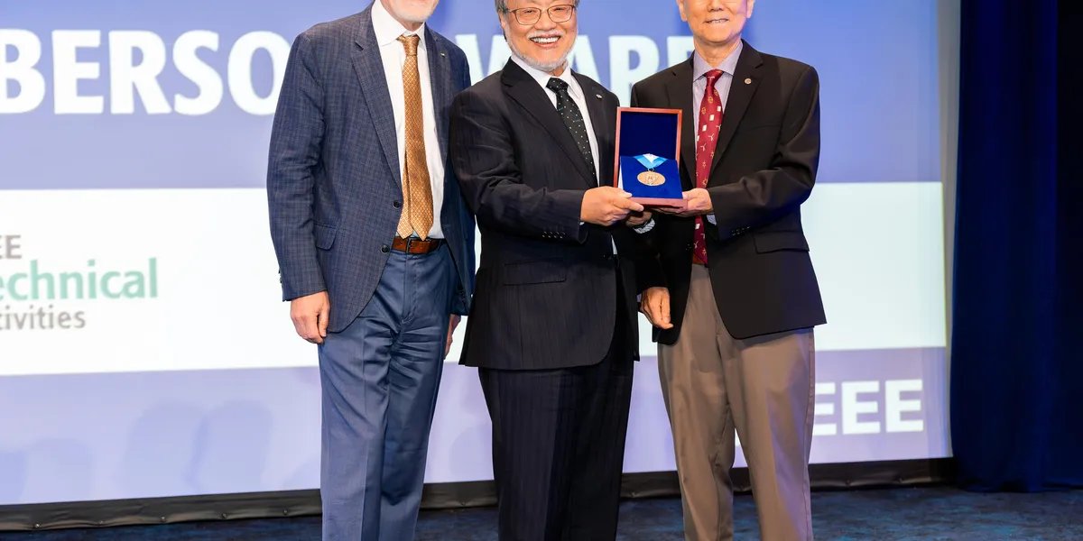 IEEE reconhece Toshio Fukuda por avanços pioneiros em robótica