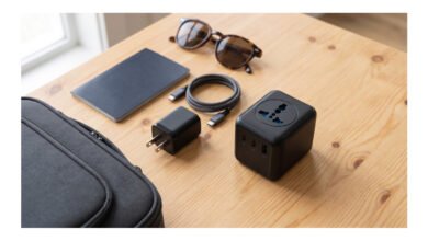 Diferenças entre adaptador universal e carregador de viagem: qual escolher?
