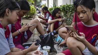 Países adotam medidas para reduzir vício de crianças em redes sociais